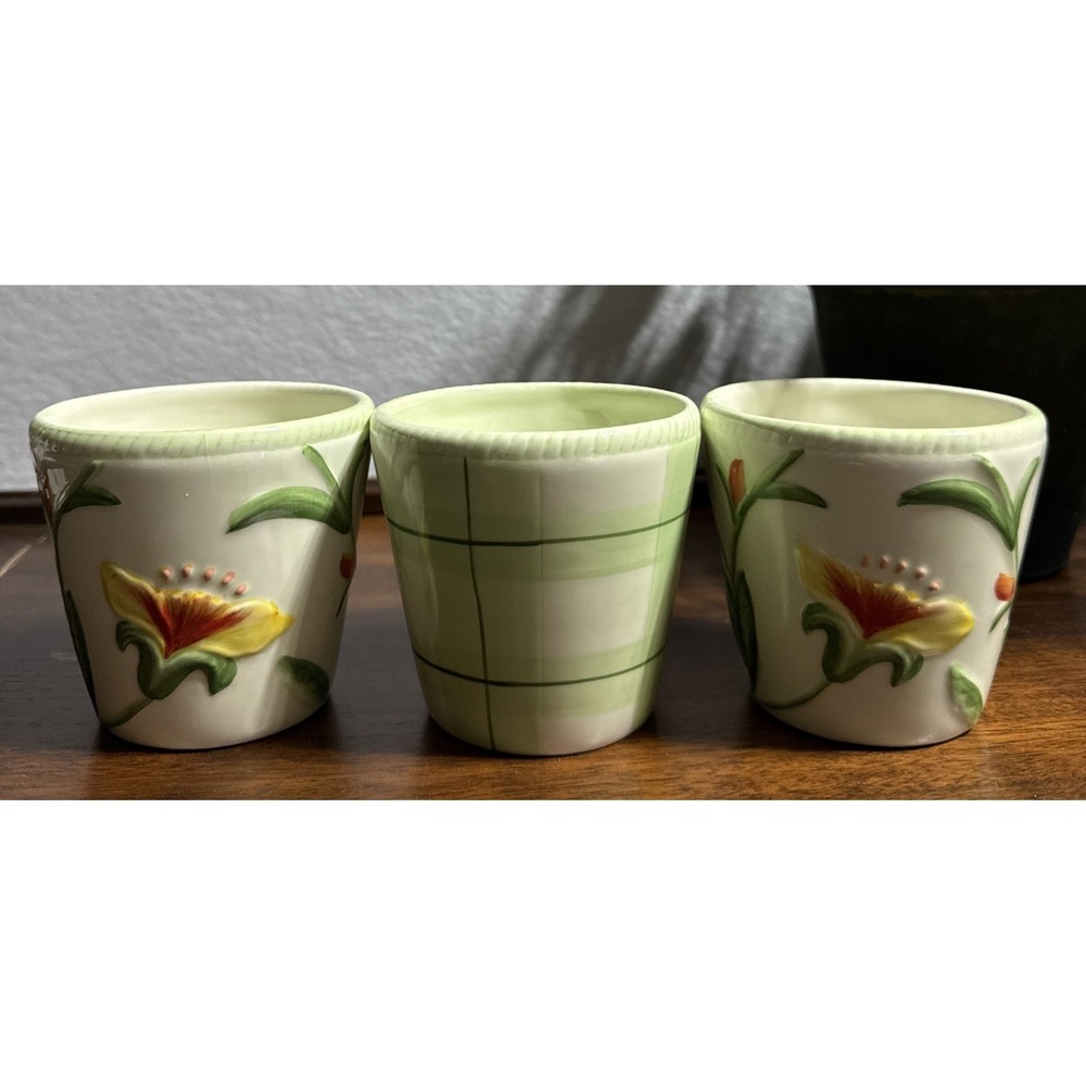 Fitz & Floyd Geranium Rabbit 3pcs‎ Planter Set 3"tall 3.5" Wide At The Top